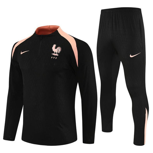 Strikers Club™ 2025/26 France Black Premium Football Tracksuit