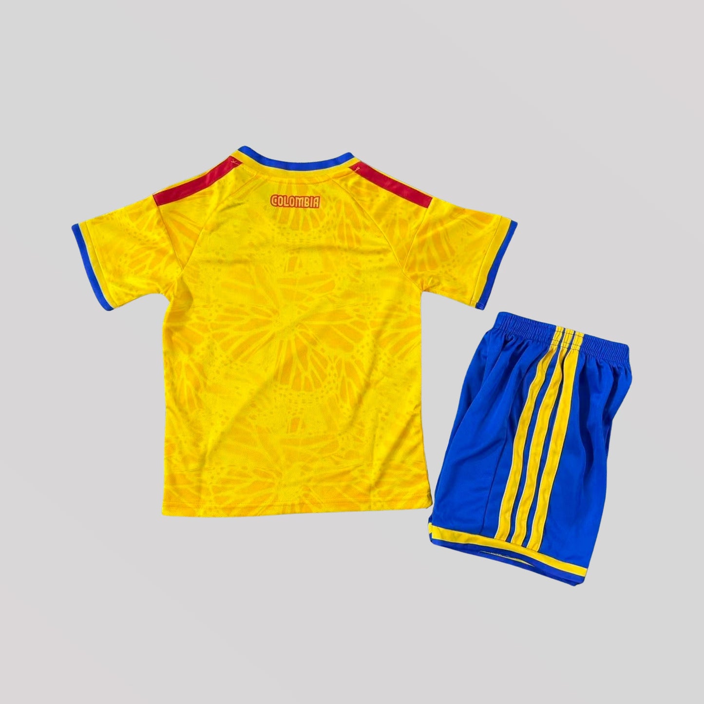 Strikers Club™ 2026 Colombia Home Kids Football Kit Set