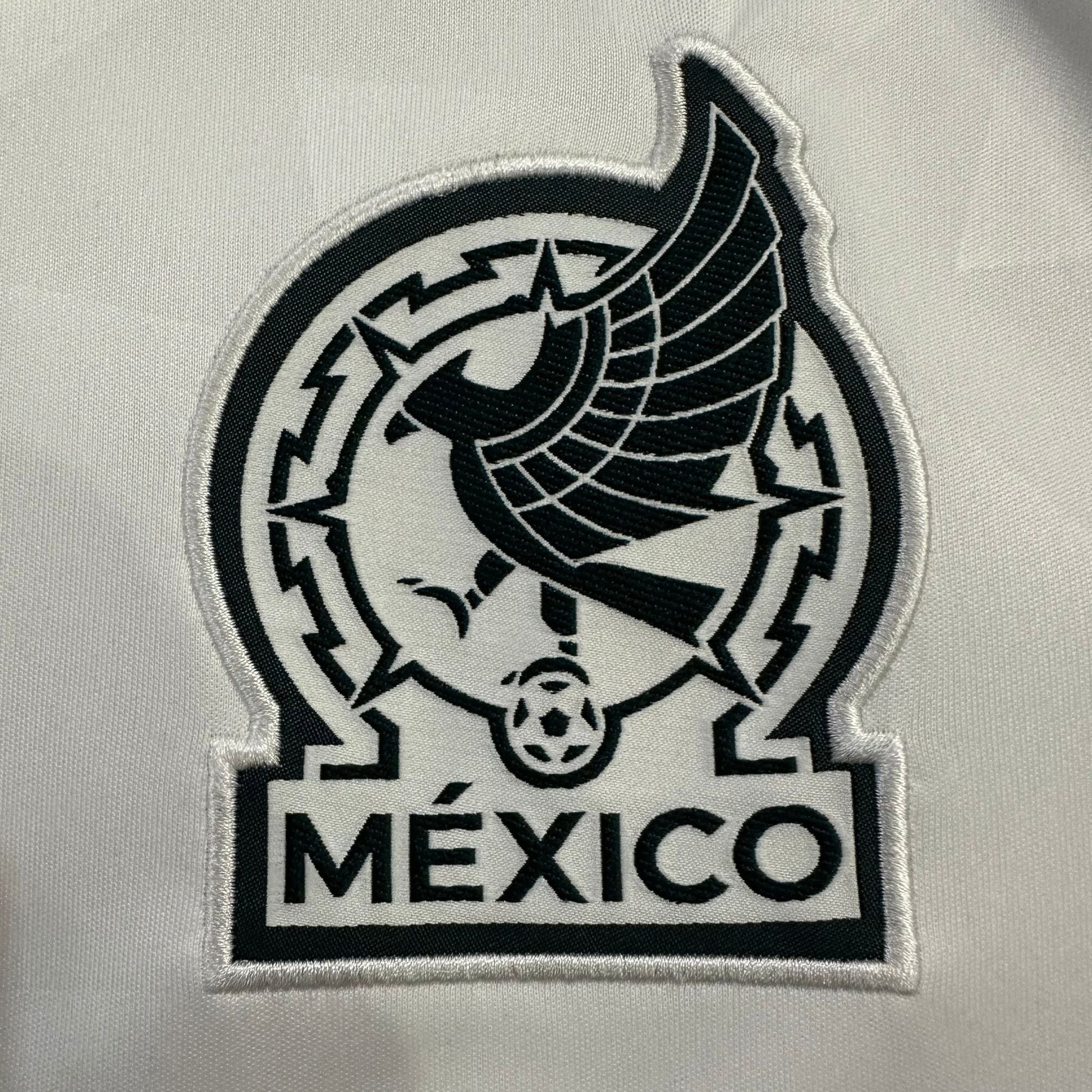 Strikers Club™ 2026 Mexico Away Premium World Cup Soccer Kit