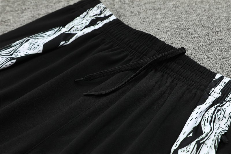 Strikers Club™ 2024/25 Arsenal Away Premium Football Tracksuit