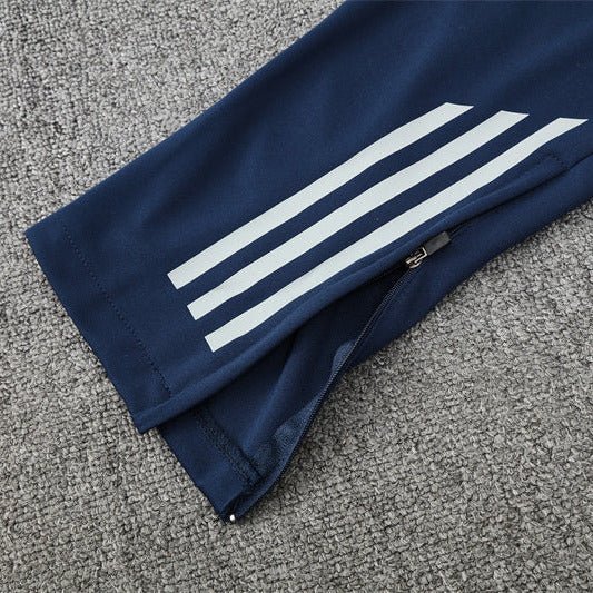 Strikers Club™ 2025/26 Arsenal Blue Premium Football Tracksuit