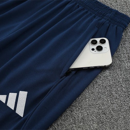Strikers Club™ 2025/26 Arsenal White Premium Football Tracksuit