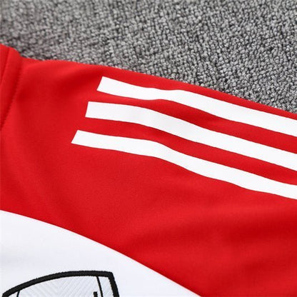 Strikers Club™ 2025/26 Arsenal White Red Premium Football Tracksuit
