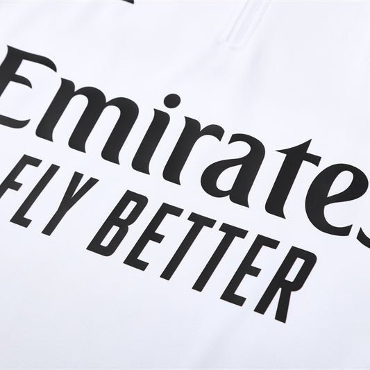 Strikers Club™ 2025/26 Arsenal White Red Premium Football Tracksuit