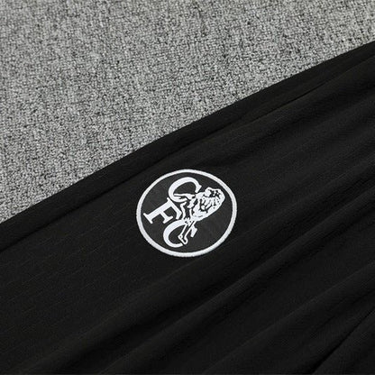 Strikers Club™ 2025/26 Chelsea Black Premium Football Tracksuit