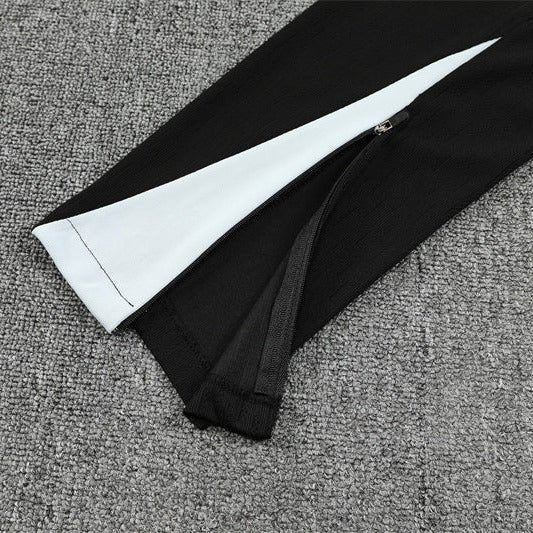 Strikers Club™ 2025/26 Chelsea Black Premium Football Tracksuit