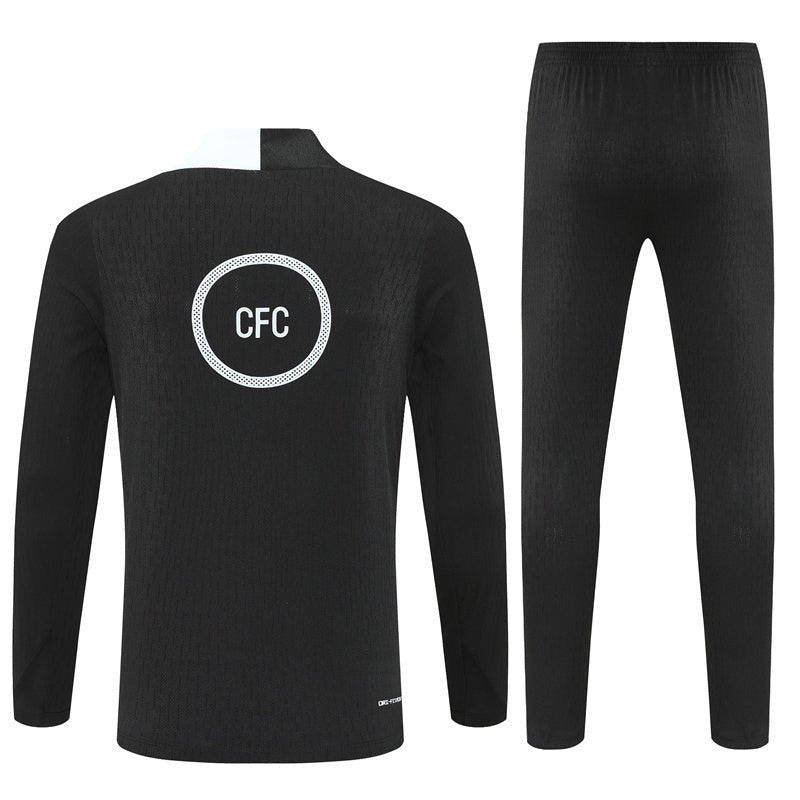 Strikers Club™ 2025/26 Chelsea Black Premium Football Tracksuit