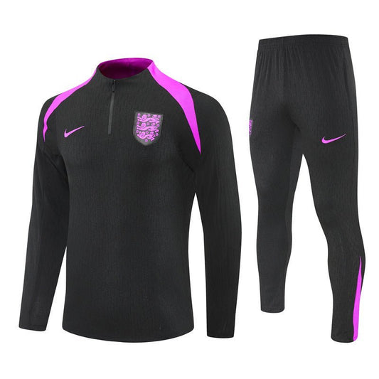 Strikers Club™ 2025/26 England Black Premium Football Tracksuit