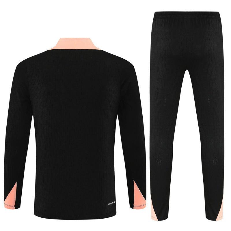 Strikers Club™ 2025/26 France Black Premium Football Tracksuit