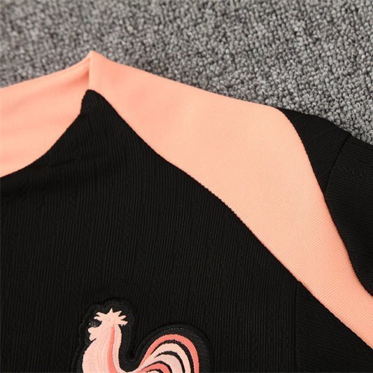 Strikers Club™ 2025/26 France Black Premium Football Tracksuit