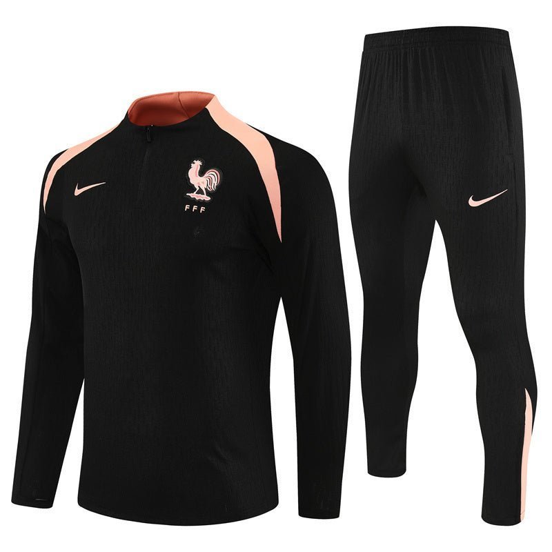 Strikers Club™ 2025/26 France Black Premium Football Tracksuit
