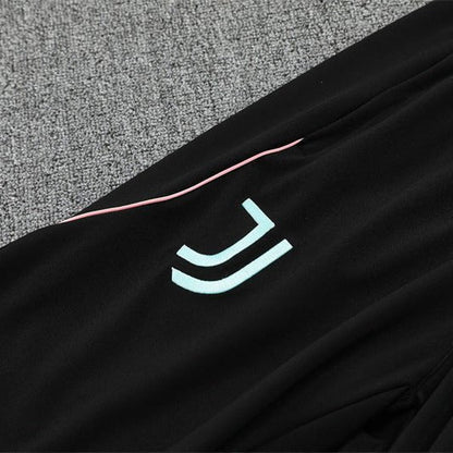 Strikers Club™ 2025/26 Juventus Black Premium Football Tracksuit