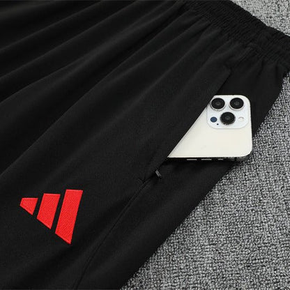 Strikers Club™ 2025/26 Liverpool Pre-Match Premium Football Tracksuit