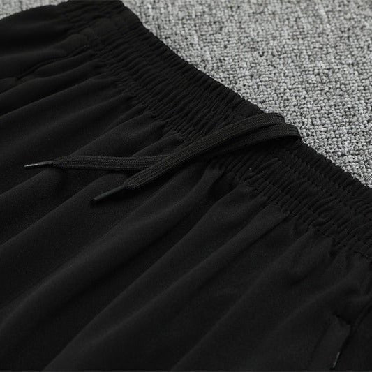Strikers Club™ 2025/26 Liverpool Pre-Match Premium Football Tracksuit