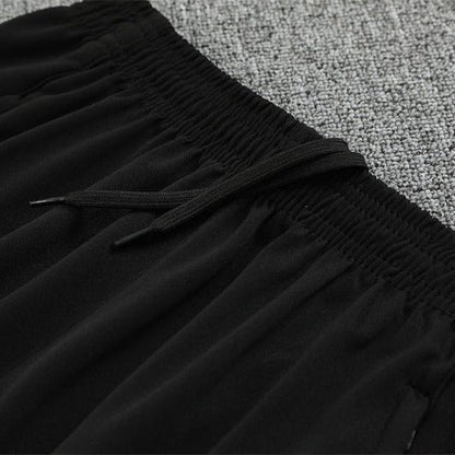 Strikers Club™ 2025/26 Liverpool Pre-Match Premium Football Tracksuit
