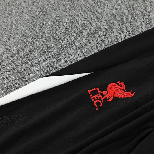 Strikers Club™ 2025/26 Liverpool Black Premium Football Tracksuit