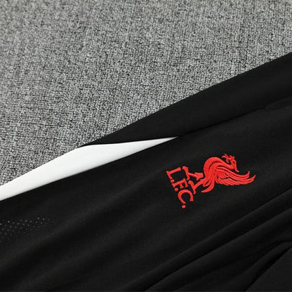 Strikers Club™ 2025/26 Liverpool Black Premium Football Tracksuit