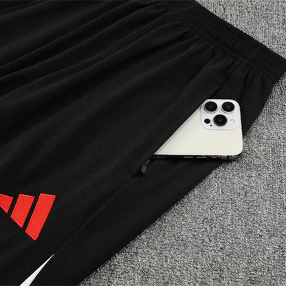 Strikers Club™ 2025/26 Liverpool White Premium Football Tracksuit