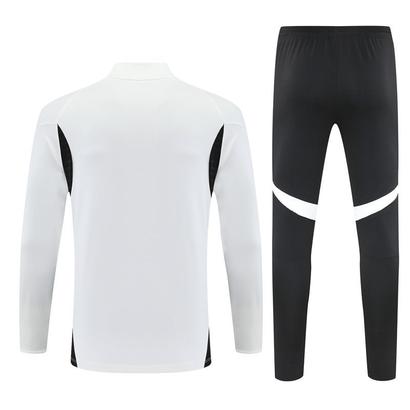 Strikers Club™ 2025/26 Liverpool White Premium Football Tracksuit