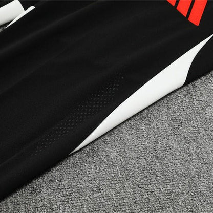 Strikers Club™ 2025/26 Liverpool White Premium Football Tracksuit