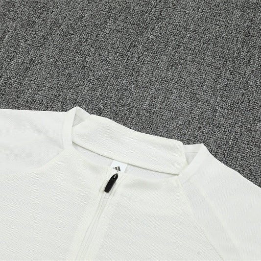 Strikers Club™ 2025/26 Liverpool White Premium Football Tracksuit