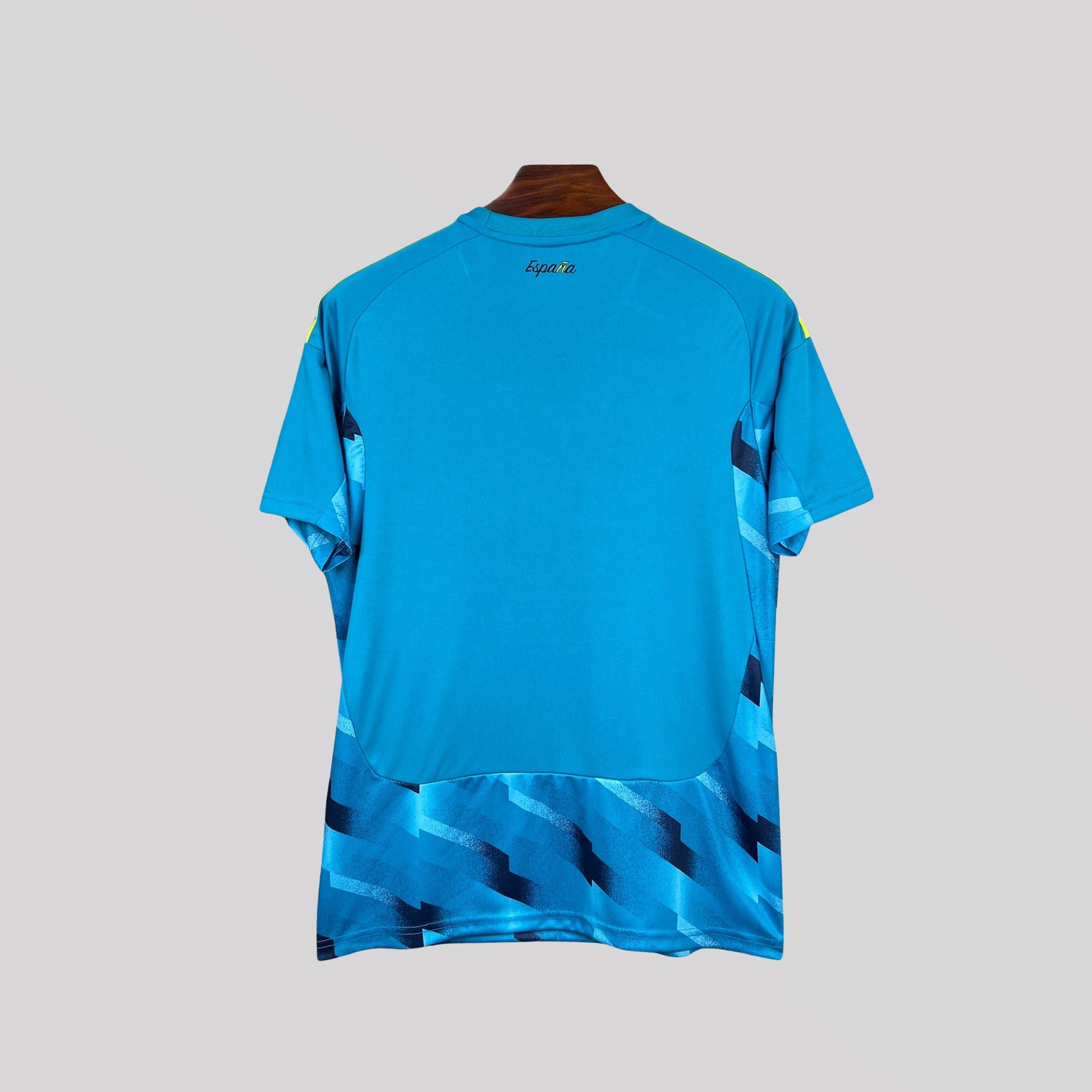 Strikers Club™ 2026 Spain Away Premium World Cup Soccer Kit