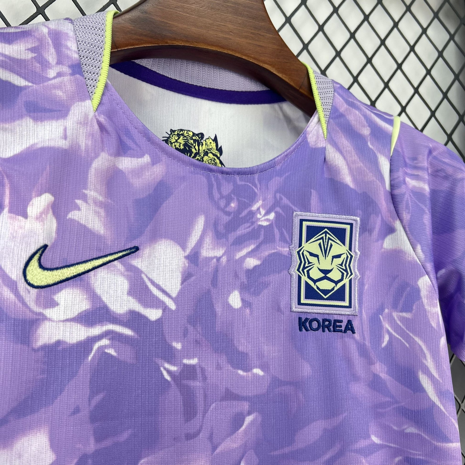 Strikers Club™ 2026 South Korea Away Kids Football Kit Set