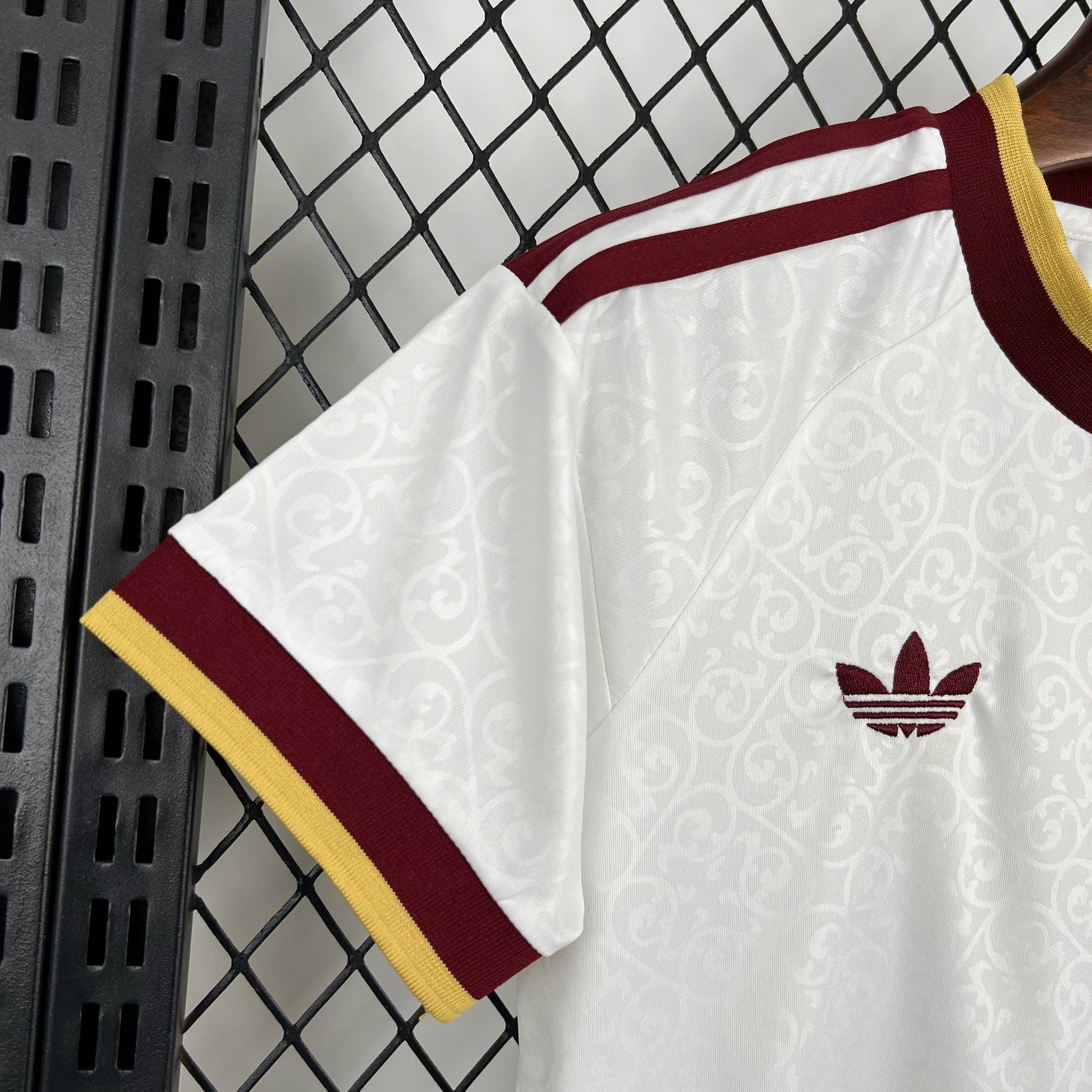 Strikers Club™ 2026 Spain Away Kids Football Kit Set