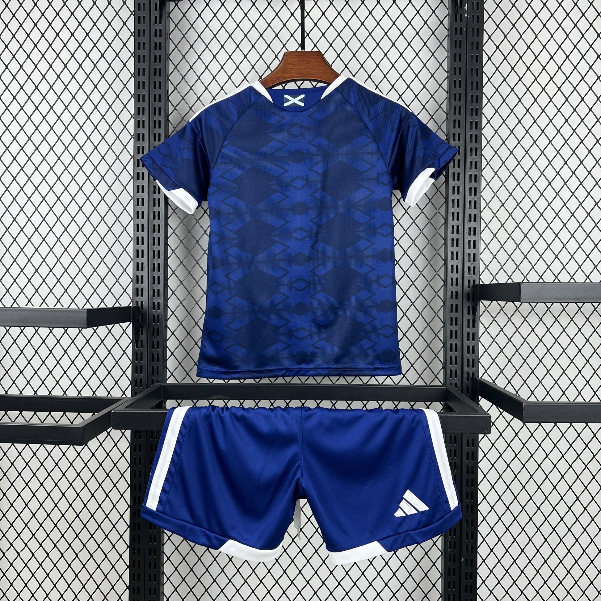 Strikers Club™ 2026 Scotland Home Kids Football Kit Set