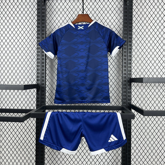 Strikers Club™ 2026 Scotland Home Kids Football Kit Set