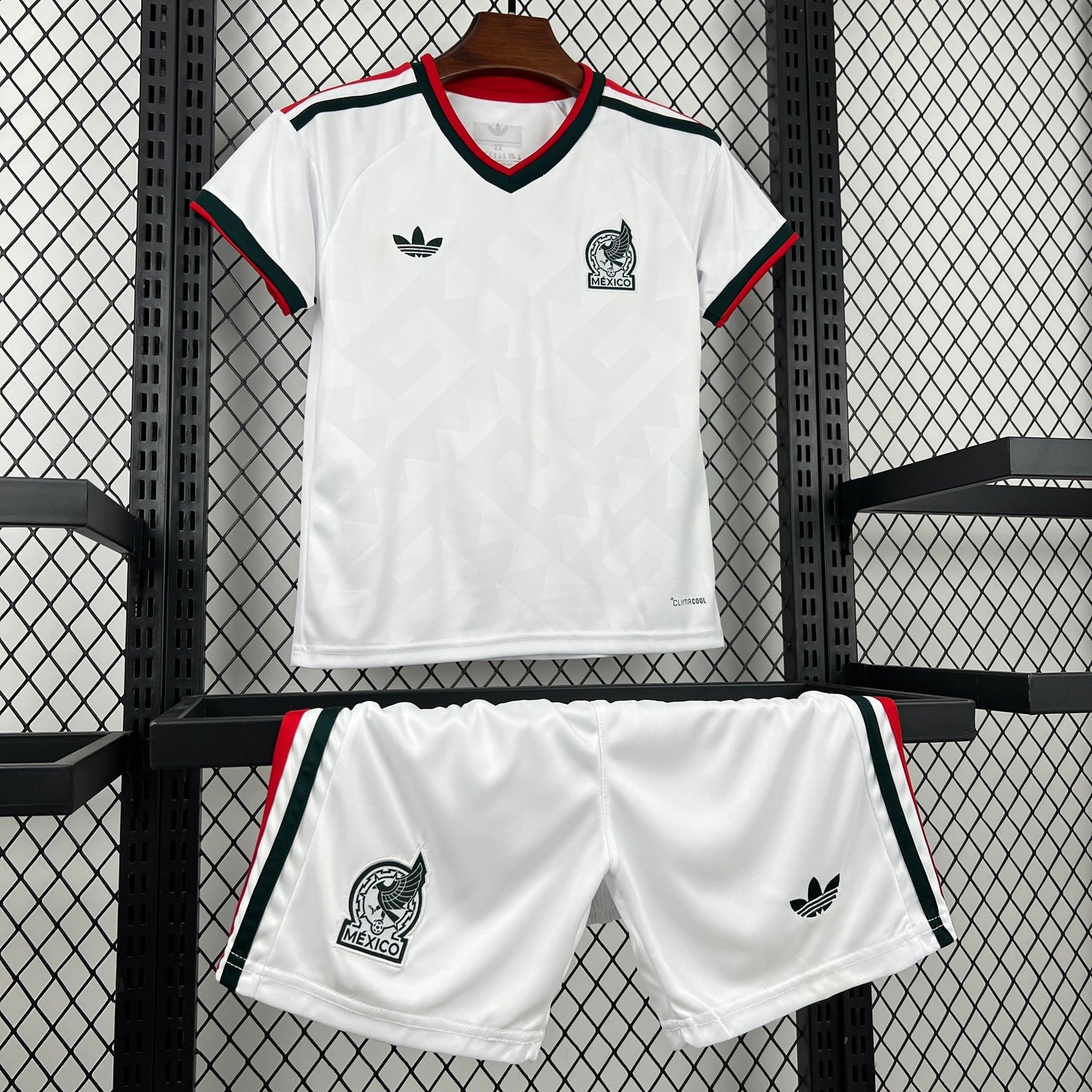 Strikers Club™ 2026 Mexico Away Kids Football Kit Set