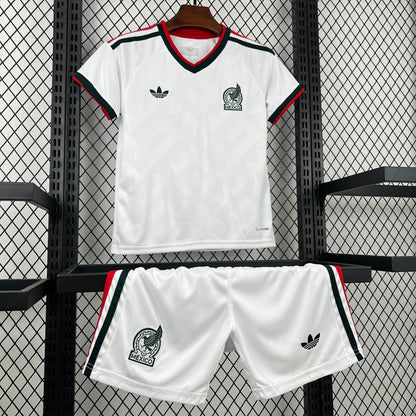 Strikers Club™ 2026 Mexico Away Kids Football Kit Set