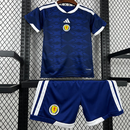 Strikers Club™ 2026 Scotland Home Kids Football Kit Set
