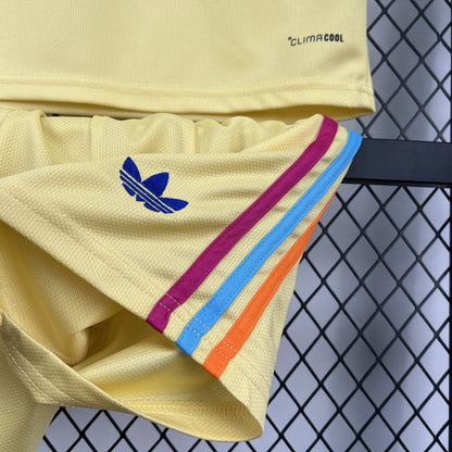 Strikers Club™ 2026 Curacao Away Kids Football Kit Set