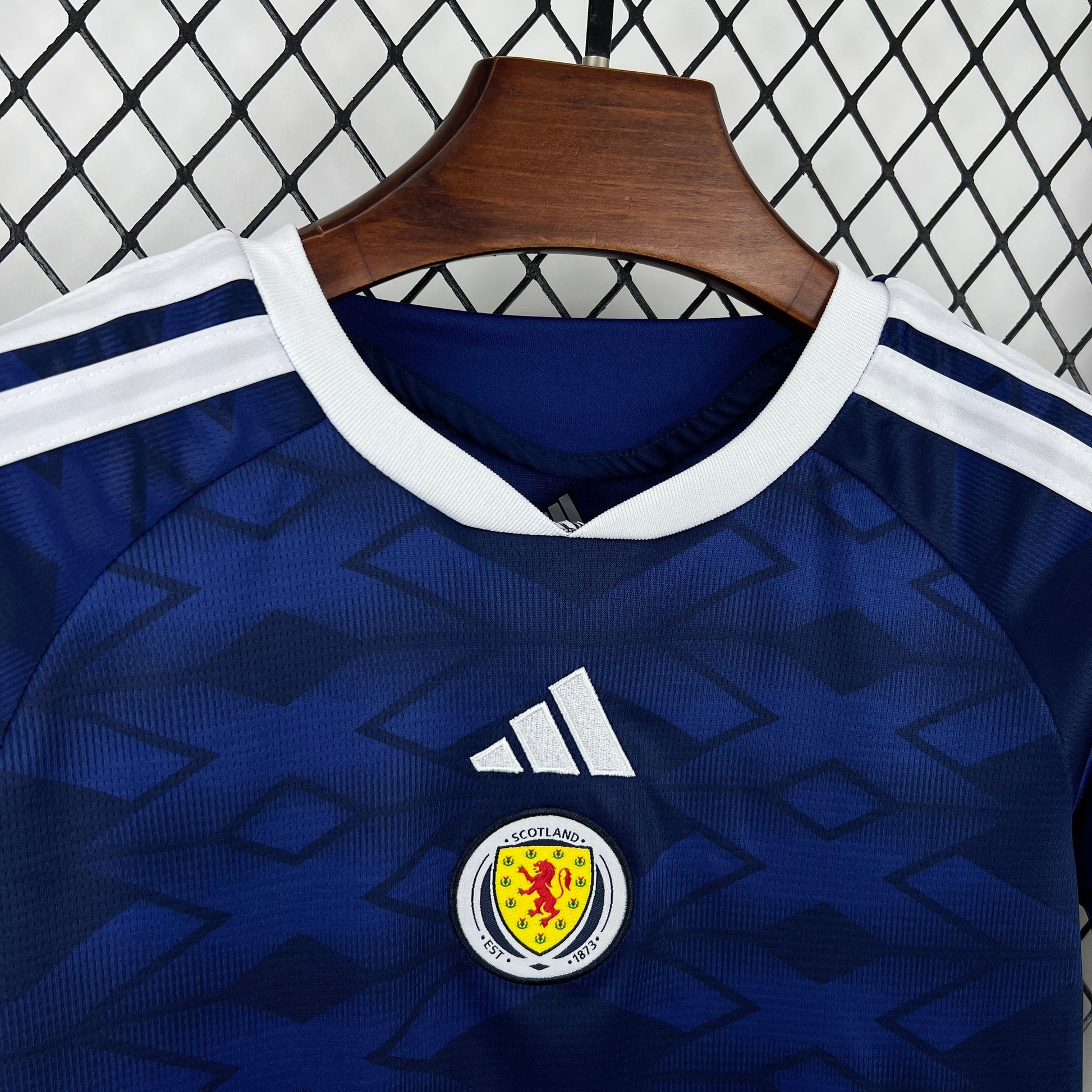 Strikers Club™ 2026 Scotland Home Kids Football Kit Set