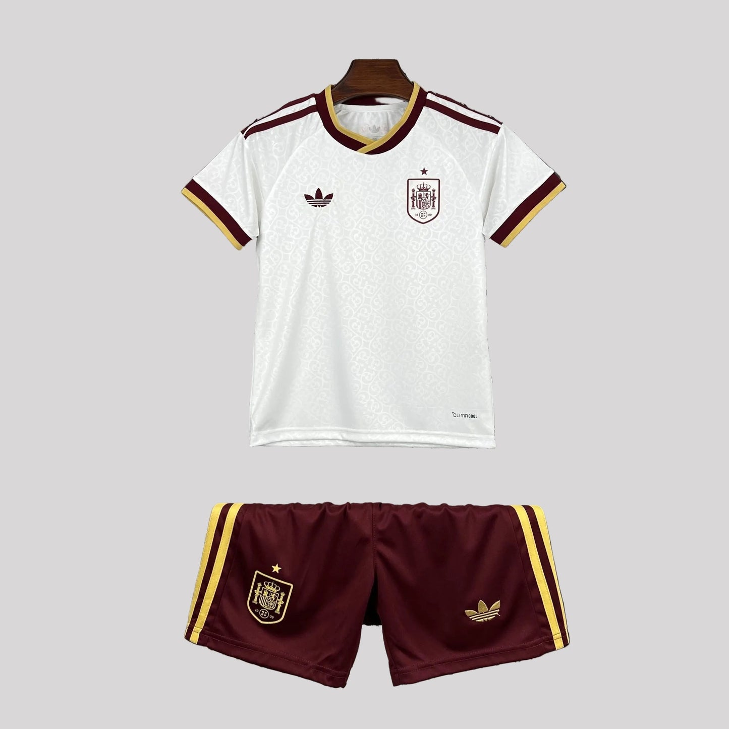 Strikers Club™ 2026 Spain Away Kids Football Kit Set