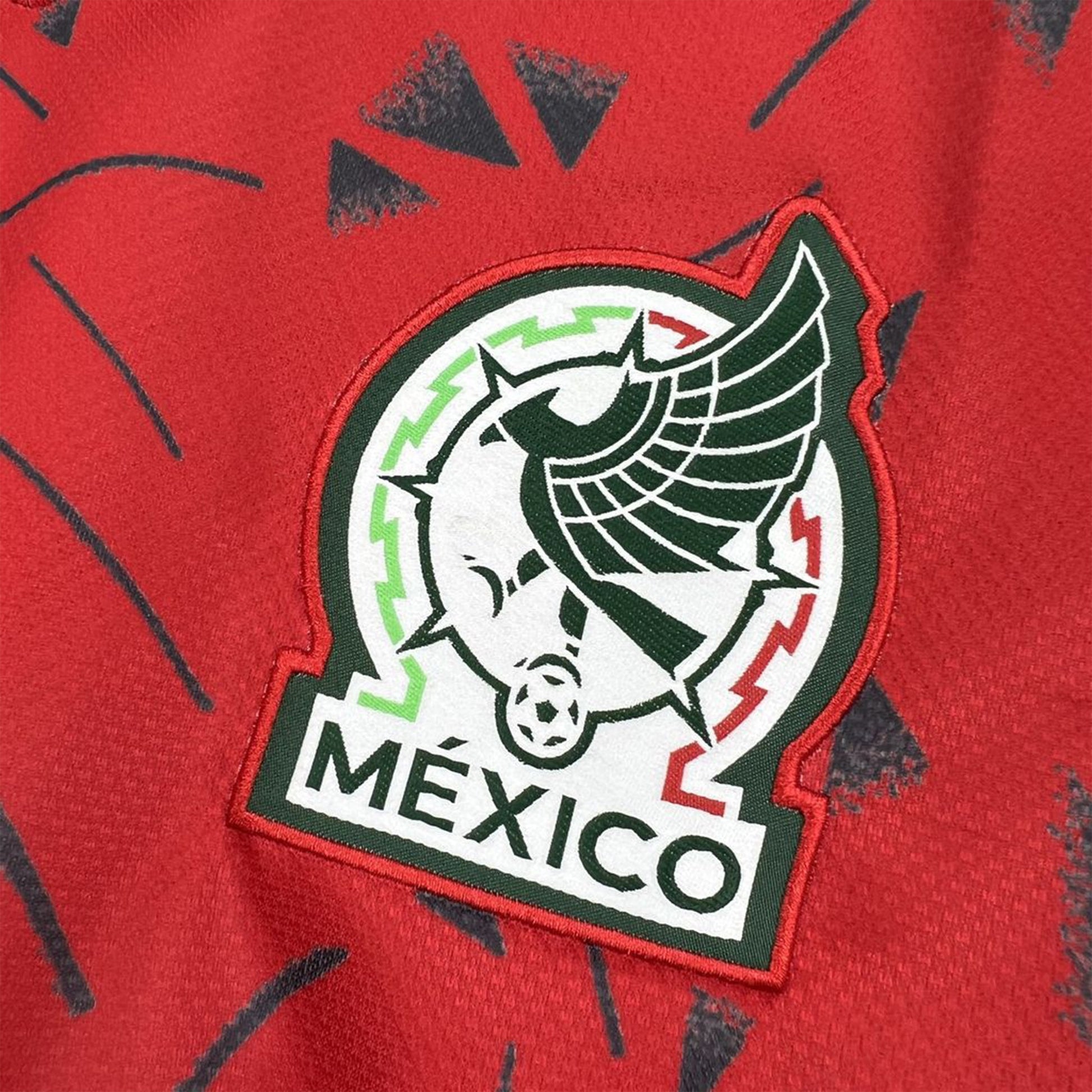 Strikers Club™ 2026 Mexico Pre-Match Premium World Cup Soccer Kit