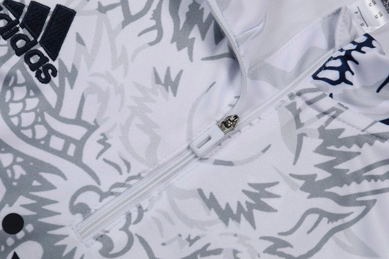 Strikers Club™ Real Madrid Dragón Blanco Premium Football Tracksuit