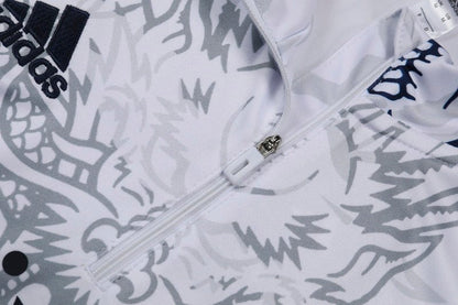 Strikers Club™ Real Madrid Dragón Blanco Premium Football Tracksuit